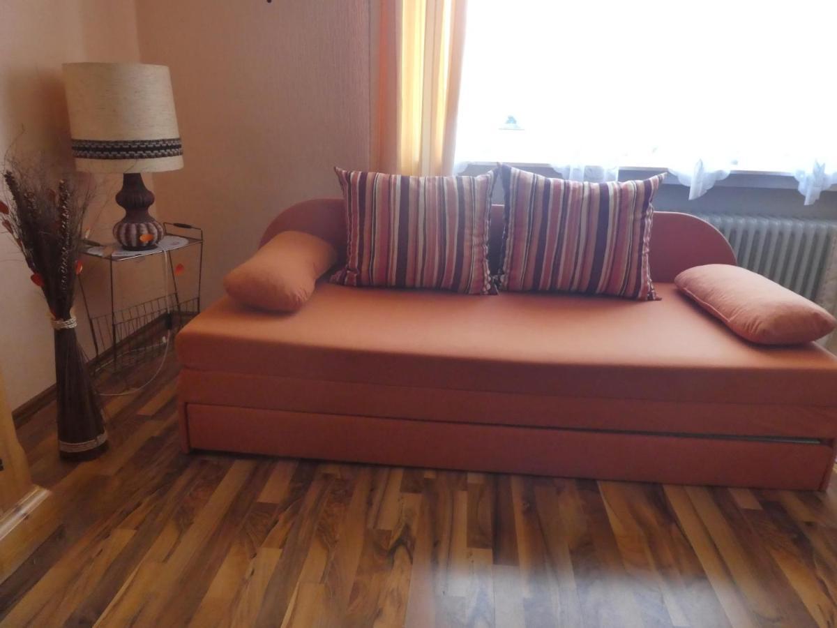 Ferienwohnung Fuelbier Oberzissen Luaran gambar